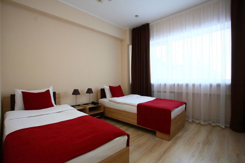 Maksim Hotel Ekaterinburg Ngoại thất bức ảnh